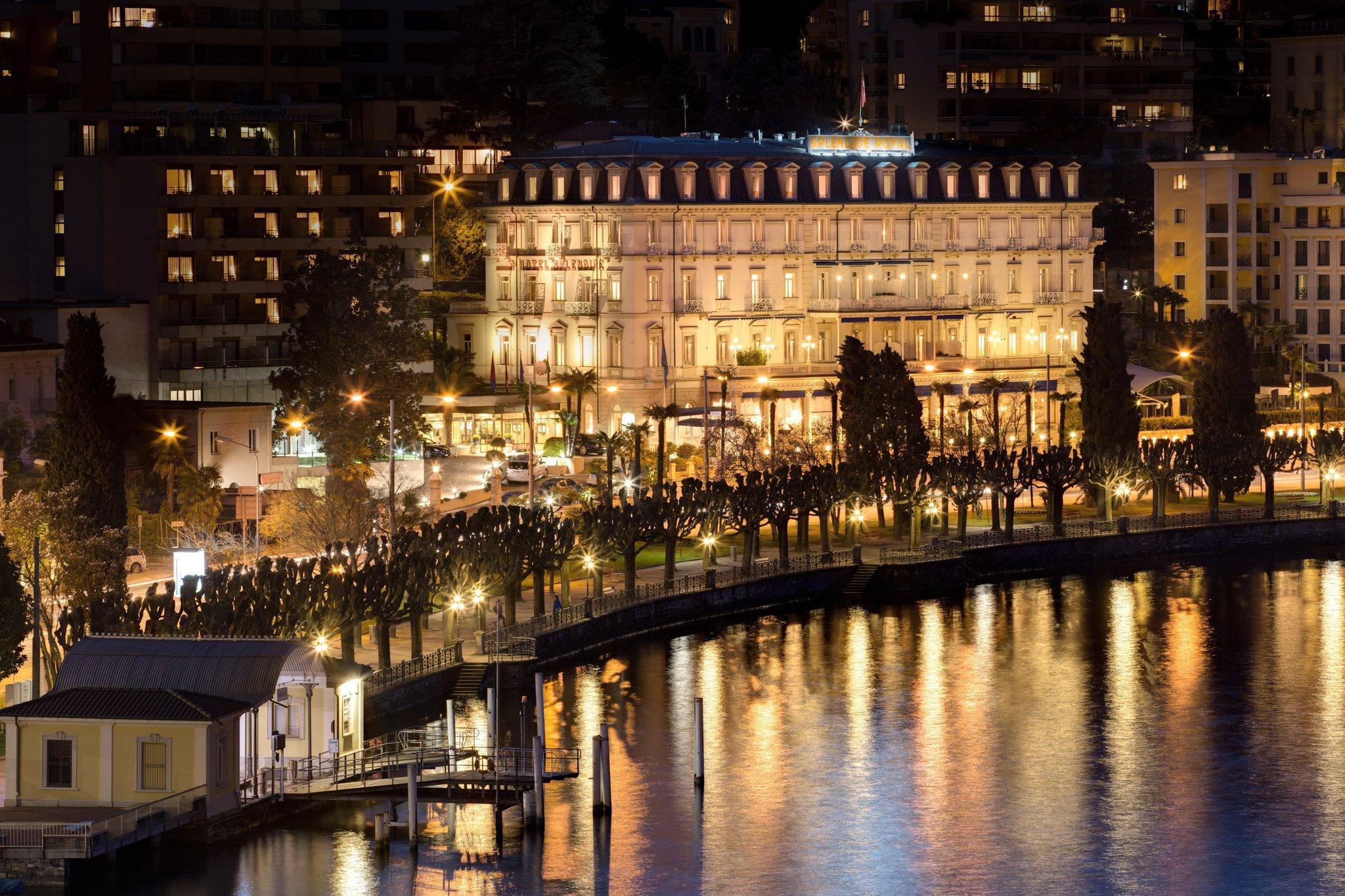 Hotel Splendide Royal Lugano Bagian luar foto The hotel at night