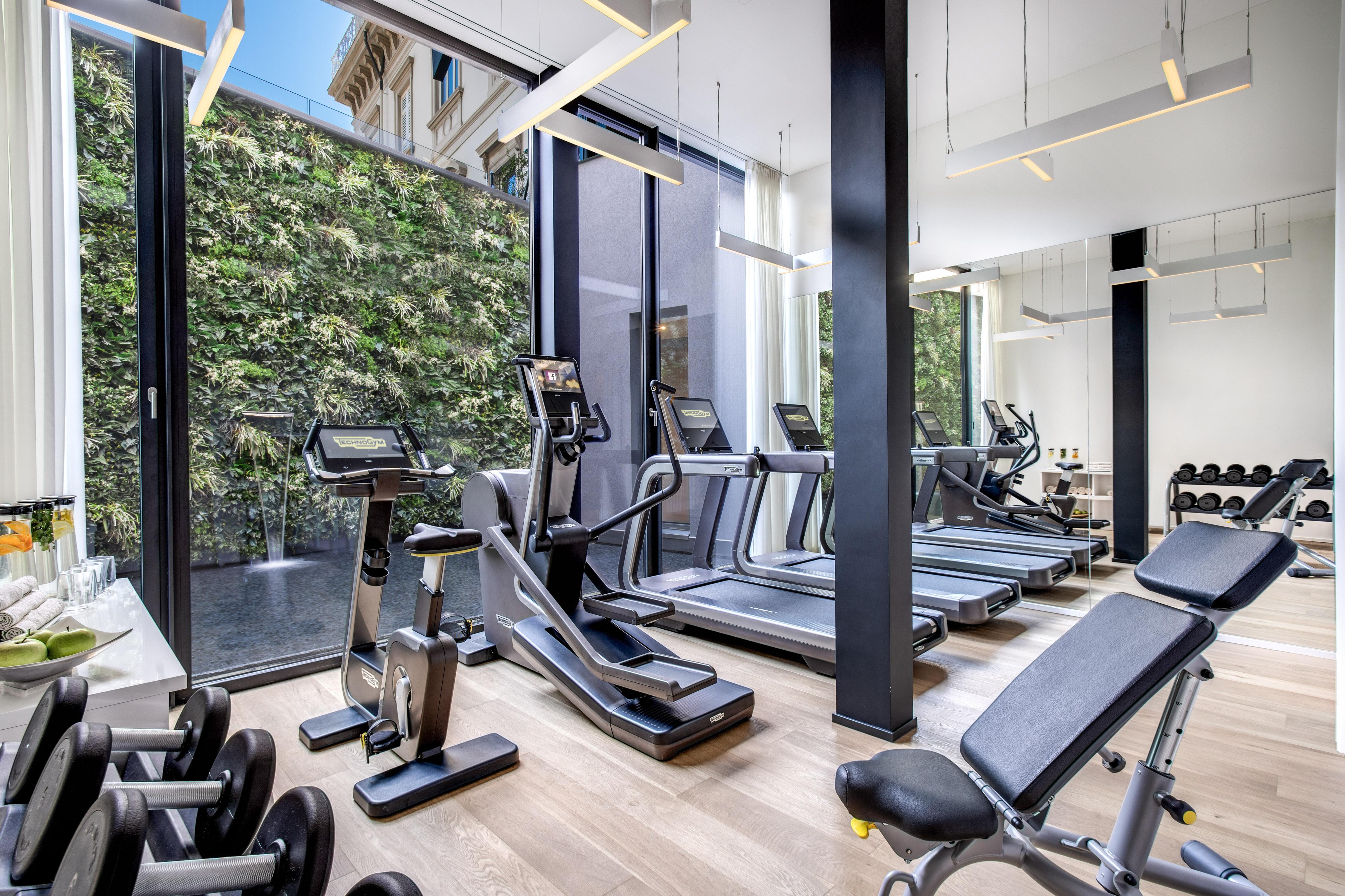 Hotel Splendide Royal Lugano Bagian luar foto The gym at the hotel