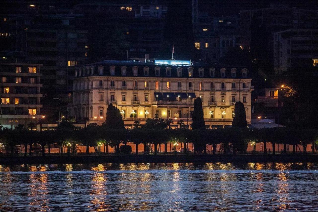 Hotel Splendide Royal Lugano Bagian luar foto The hotel at night