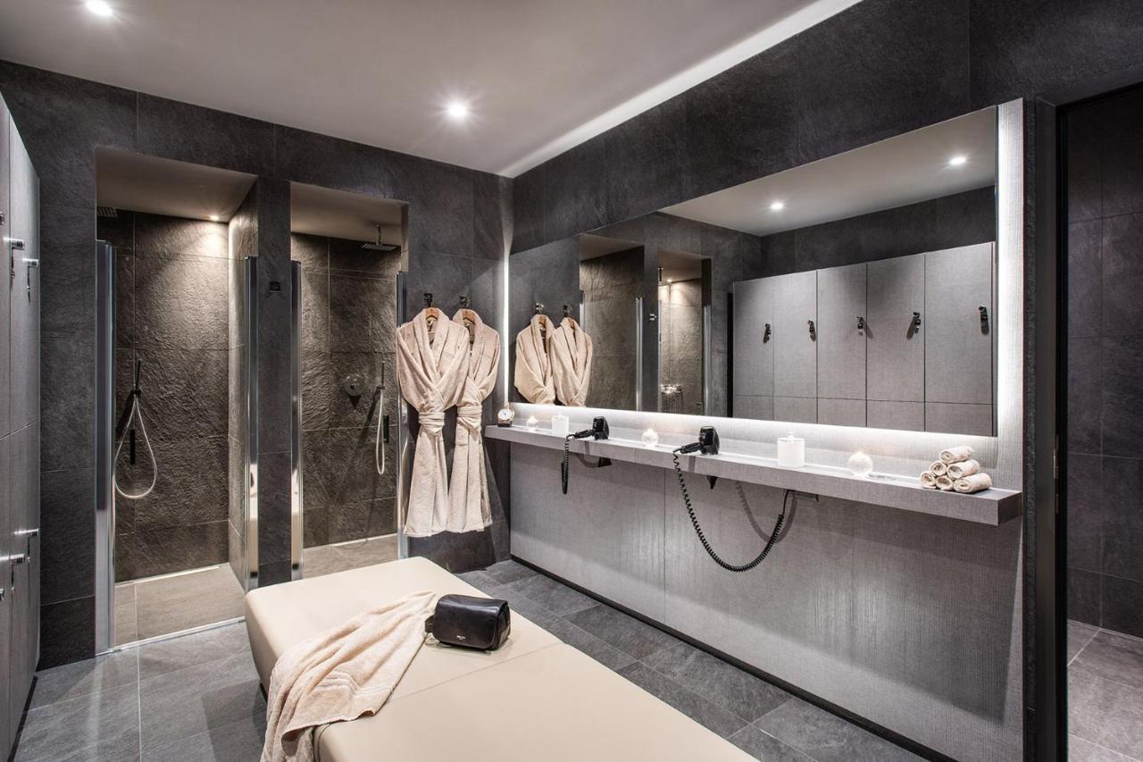 Hotel Splendide Royal Lugano Bagian luar foto The spa at The Ivy Spa